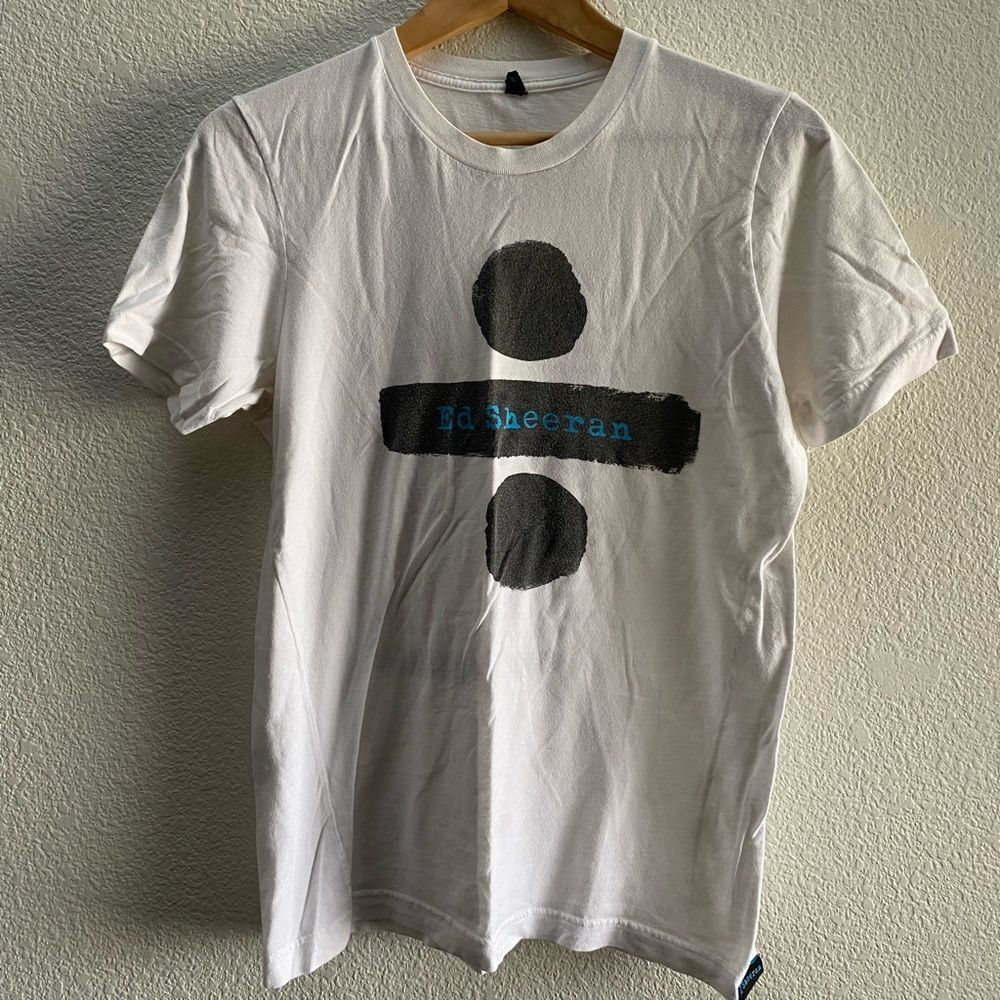 Ed Sheeran Divide Tour Dates On Back White Official T-Shirt Medium Adult Unisex